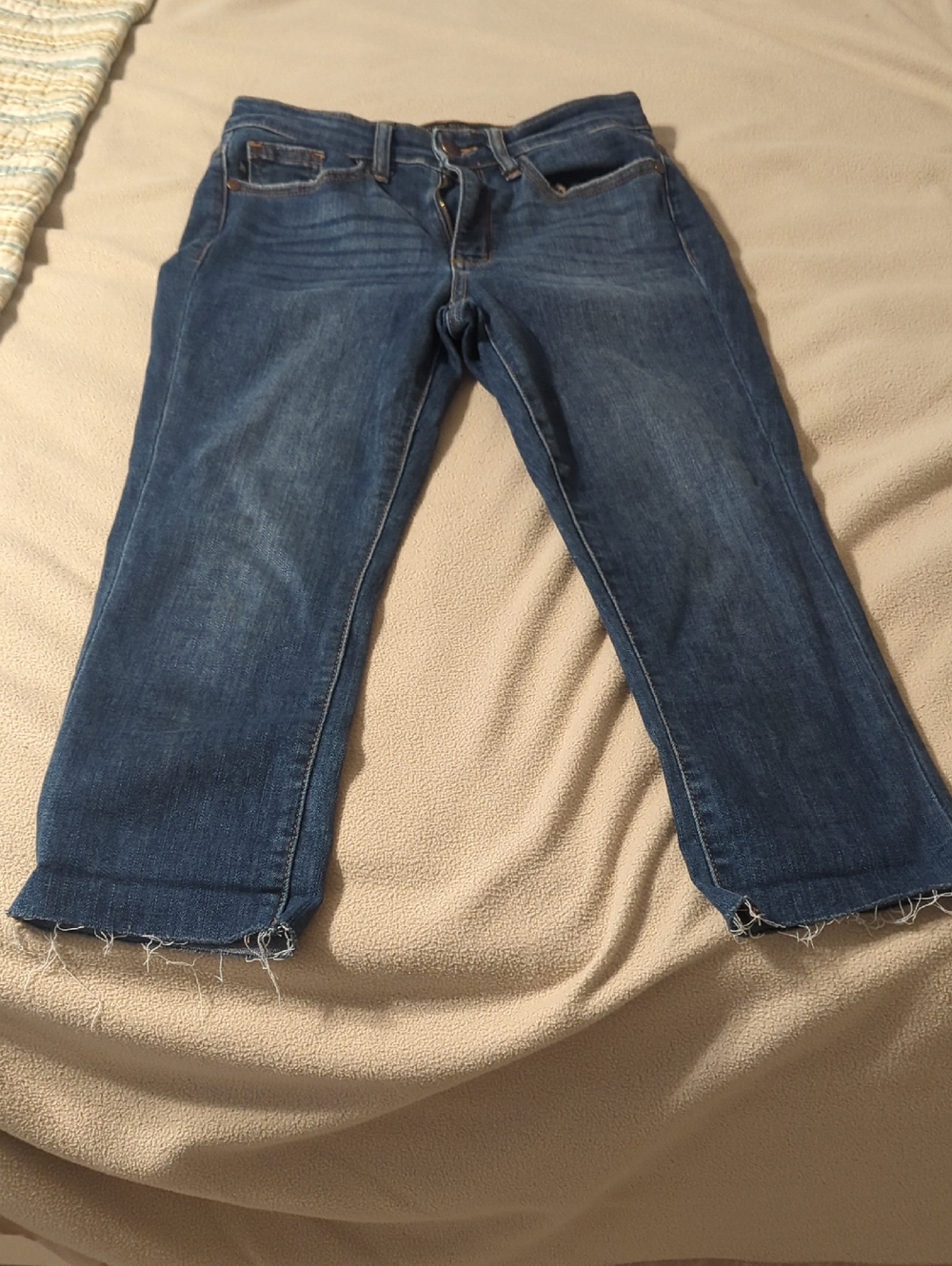 Classic Dark Blue Women's Denim Jeans Capris 1/25
